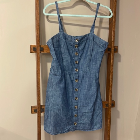 Woman’s Denim Button Down Dress - Picture 1 of 5